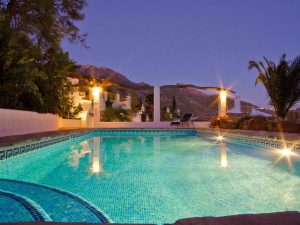 Evening at pool el Carligto Private Andalucian Hideaway Carol Ketelson Delectable Destinations Culinary Tours